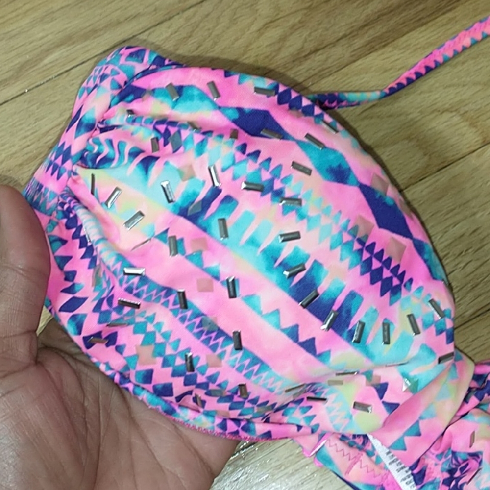 Victoria secret pink tribal printed bikini - Picture 7 of 11